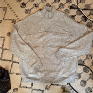 ALO Yoga Gray Women's Sweatshirt